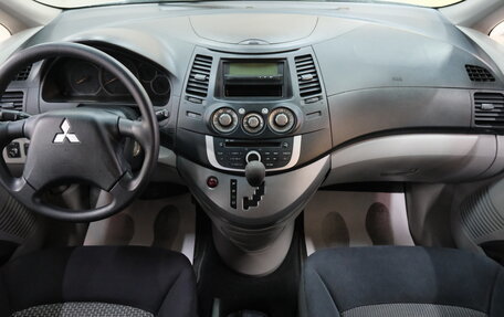 Mitsubishi Grandis, 2008 год, 999 000 рублей, 13 фотография