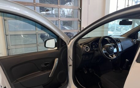 Renault Logan II, 2019 год, 995 000 рублей, 20 фотография