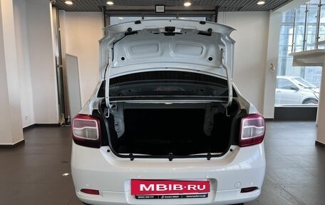 Renault Logan II, 2019 год, 995 000 рублей, 32 фотография