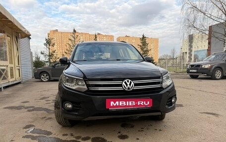 Volkswagen Tiguan I, 2015 год, 1 900 000 рублей, 2 фотография