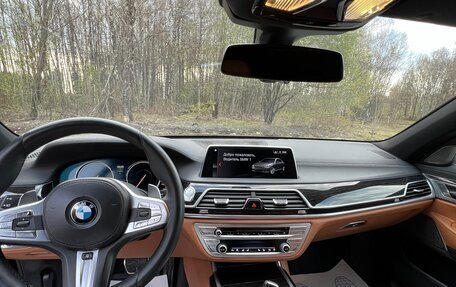 BMW 7 серия, 2018 год, 3 950 000 рублей, 11 фотография