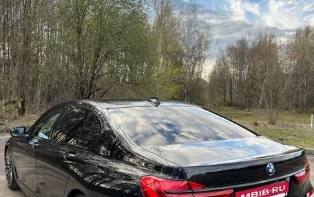 BMW 7 серия, 2018 год, 3 950 000 рублей, 4 фотография