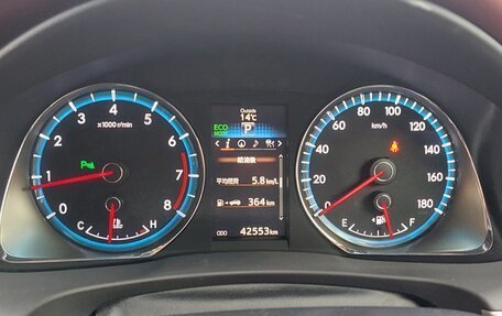 Toyota Harrier, 2015 год, 3 650 000 рублей, 8 фотография