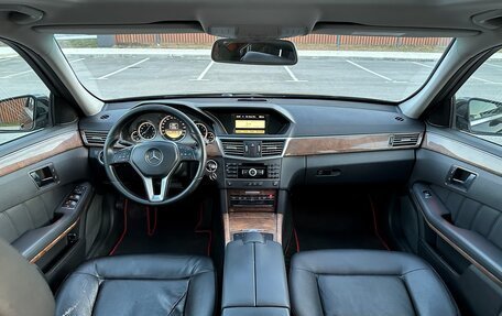 Mercedes-Benz E-Класс, 2012 год, 1 200 000 рублей, 10 фотография