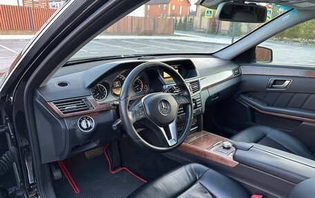 Mercedes-Benz E-Класс, 2012 год, 1 200 000 рублей, 13 фотография