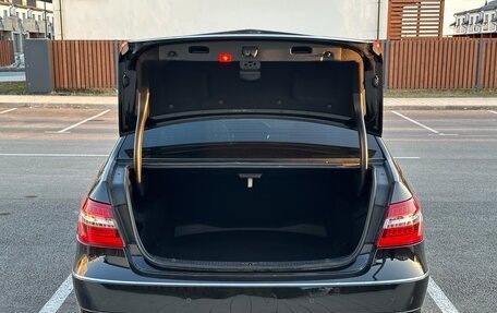 Mercedes-Benz E-Класс, 2012 год, 1 200 000 рублей, 28 фотография
