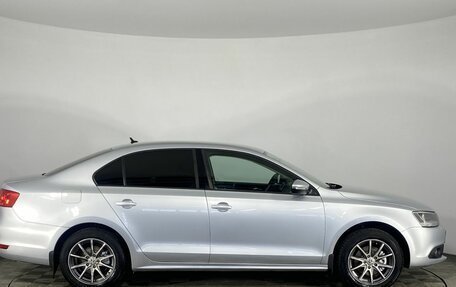 Volkswagen Jetta VI, 2012 год, 899 000 рублей, 3 фотография