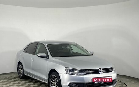 Volkswagen Jetta VI, 2012 год, 899 000 рублей, 12 фотография