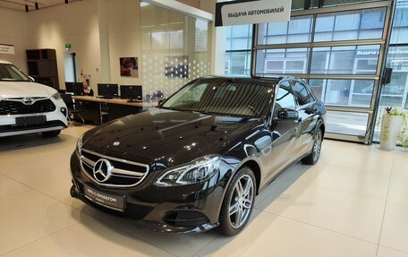Mercedes-Benz E-Класс, 2013 год, 1 900 000 рублей, 1 фотография