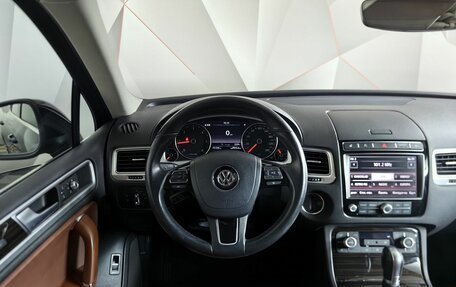 Volkswagen Touareg III, 2017 год, 4 330 000 рублей, 19 фотография