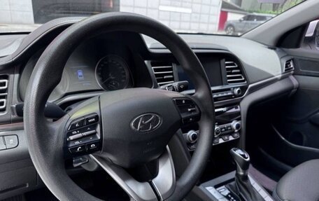 Hyundai Avante, 2019 год, 1 750 000 рублей, 5 фотография