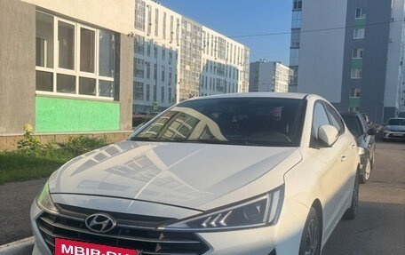 Hyundai Avante, 2019 год, 1 750 000 рублей, 3 фотография