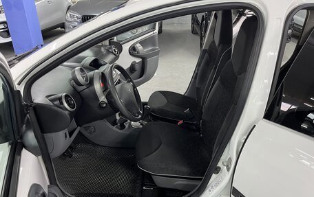 Peugeot 107 I рестайлинг, 2012 год, 525 000 рублей, 18 фотография