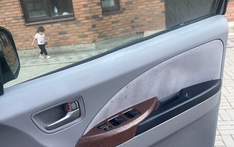 Mitsubishi Grandis, 2003 год, 480 000 рублей, 11 фотография