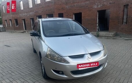 Mitsubishi Grandis, 2003 год, 480 000 рублей, 6 фотография