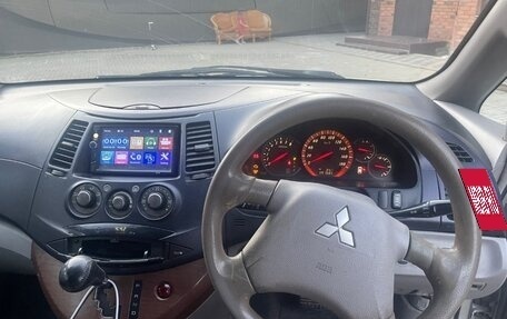 Mitsubishi Grandis, 2003 год, 480 000 рублей, 13 фотография