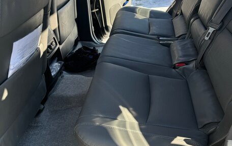 Toyota Land Cruiser Prado 120 рестайлинг, 2003 год, 2 450 000 рублей, 12 фотография