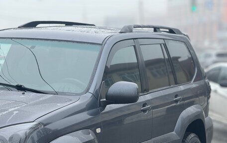 Toyota Land Cruiser Prado 120 рестайлинг, 2003 год, 2 450 000 рублей, 20 фотография