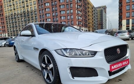 Jaguar XE I рестайлинг, 2015 год, 1 500 000 рублей, 3 фотография