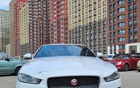 Jaguar XE I рестайлинг, 2015 год, 1 500 000 рублей, 2 фотография