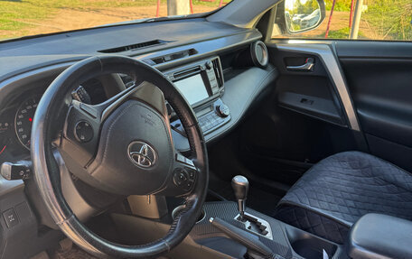 Toyota RAV4, 2015 год, 1 799 000 рублей, 6 фотография