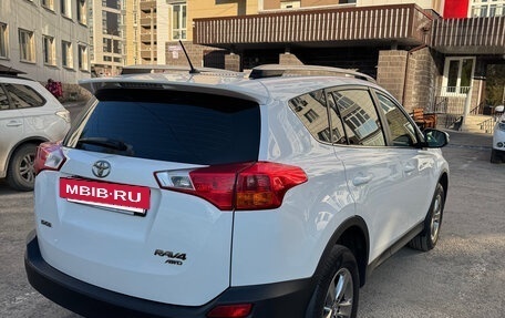 Toyota RAV4, 2015 год, 1 799 000 рублей, 11 фотография