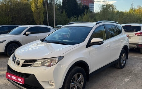 Toyota RAV4, 2015 год, 1 799 000 рублей, 5 фотография