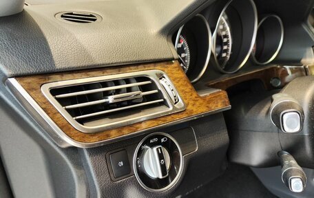 Mercedes-Benz E-Класс, 2013 год, 1 900 000 рублей, 10 фотография