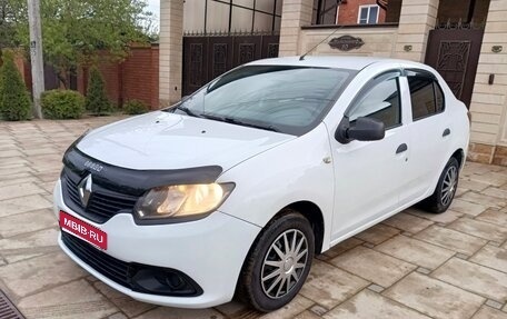 Renault Logan II, 2018 год, 415 000 рублей, 1 фотография
