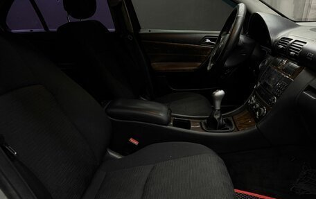 Mercedes-Benz C-Класс, 2005 год, 589 999 рублей, 12 фотография