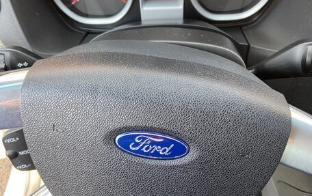 Ford Focus II рестайлинг, 2010 год, 580 000 рублей, 4 фотография