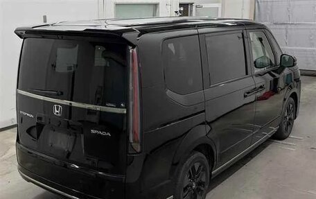 Honda Stepwgn, 2022 год, 2 500 000 рублей, 3 фотография