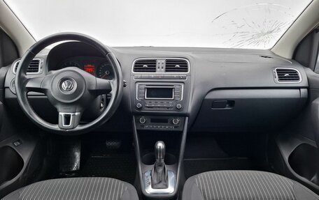 Volkswagen Polo VI (EU Market), 2013 год, 600 000 рублей, 12 фотография