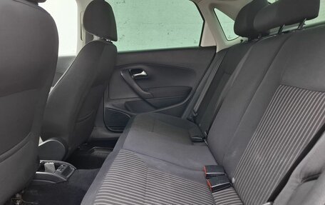 Volkswagen Polo VI (EU Market), 2013 год, 600 000 рублей, 11 фотография