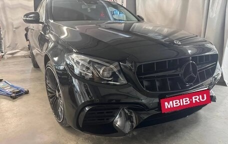 Mercedes-Benz E-Класс, 2020 год, 3 700 000 рублей, 5 фотография