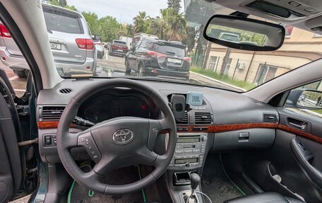 Toyota Avensis III рестайлинг, 2004 год, 525 000 рублей, 8 фотография