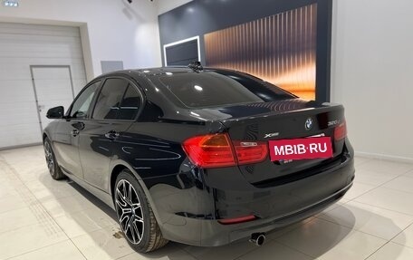 BMW 3 серия, 2014 год, 2 700 000 рублей, 16 фотография