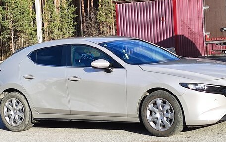 Mazda 3, 2023 год, 1 700 000 рублей, 7 фотография