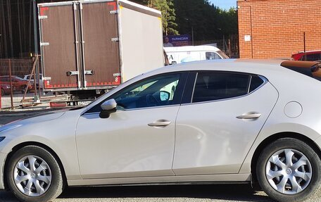 Mazda 3, 2023 год, 1 700 000 рублей, 8 фотография