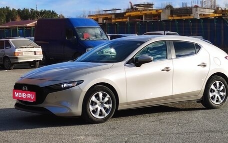 Mazda 3, 2023 год, 1 700 000 рублей, 5 фотография