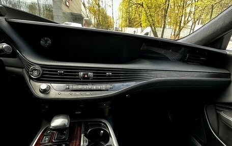 Lexus LS IV, 2018 год, 3 620 000 рублей, 2 фотография