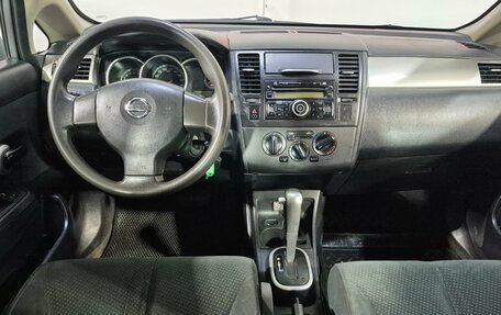 Nissan Tiida, 2010 год, 750 000 рублей, 10 фотография