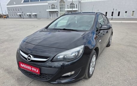 Opel Astra J, 2014 год, 820 000 рублей, 1 фотография
