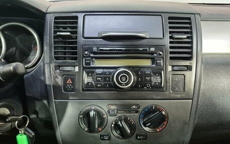 Nissan Tiida, 2010 год, 750 000 рублей, 17 фотография