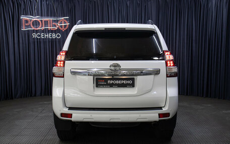 Toyota Land Cruiser Prado 150 рестайлинг 2, 2014 год, 3 298 000 рублей, 6 фотография