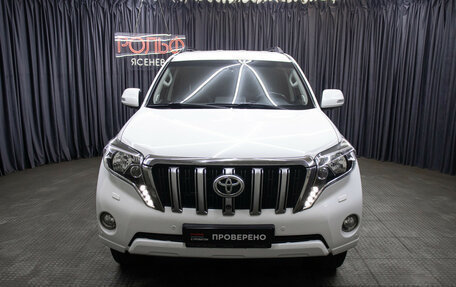 Toyota Land Cruiser Prado 150 рестайлинг 2, 2014 год, 3 298 000 рублей, 2 фотография