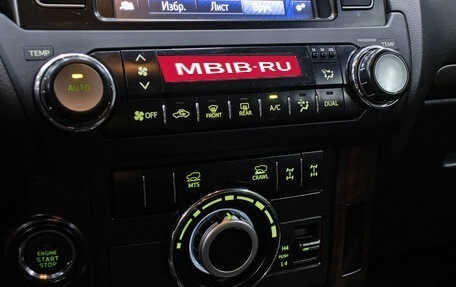 Toyota Land Cruiser Prado 150 рестайлинг 2, 2014 год, 3 298 000 рублей, 17 фотография