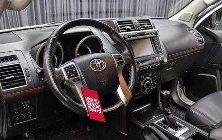 Toyota Land Cruiser Prado 150 рестайлинг 2, 2014 год, 3 298 000 рублей, 15 фотография