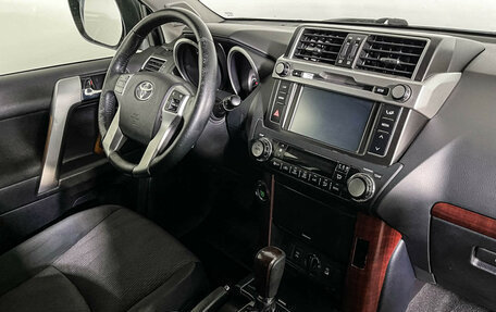 Toyota Land Cruiser Prado 150 рестайлинг 2, 2015 год, 3 697 000 рублей, 9 фотография