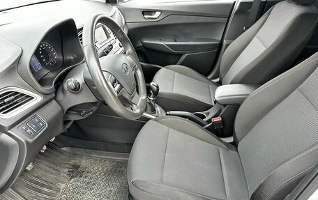 Hyundai Solaris II рестайлинг, 2021 год, 1 350 000 рублей, 9 фотография